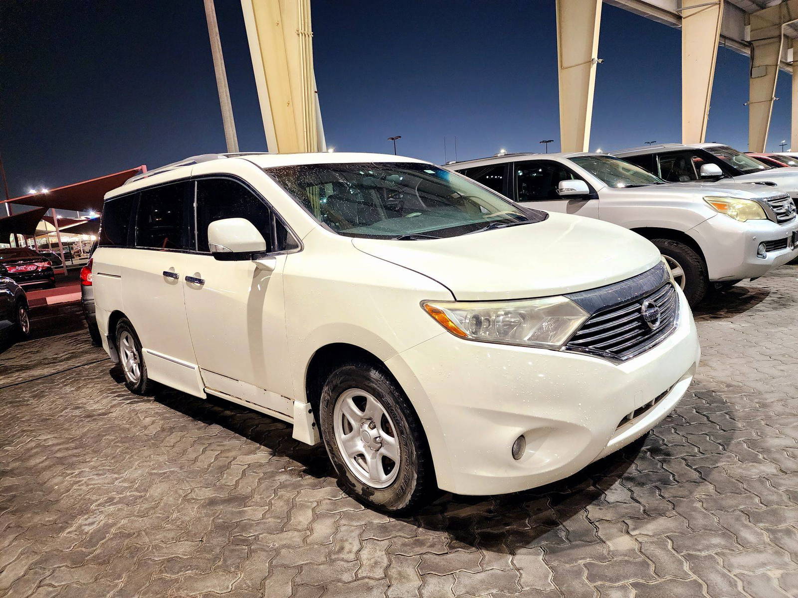 2012 NISSAN QUEST — 150171 Miles — Lot P5C9035343 — Souq - Marhaba Auctions Used Cars - Image 4