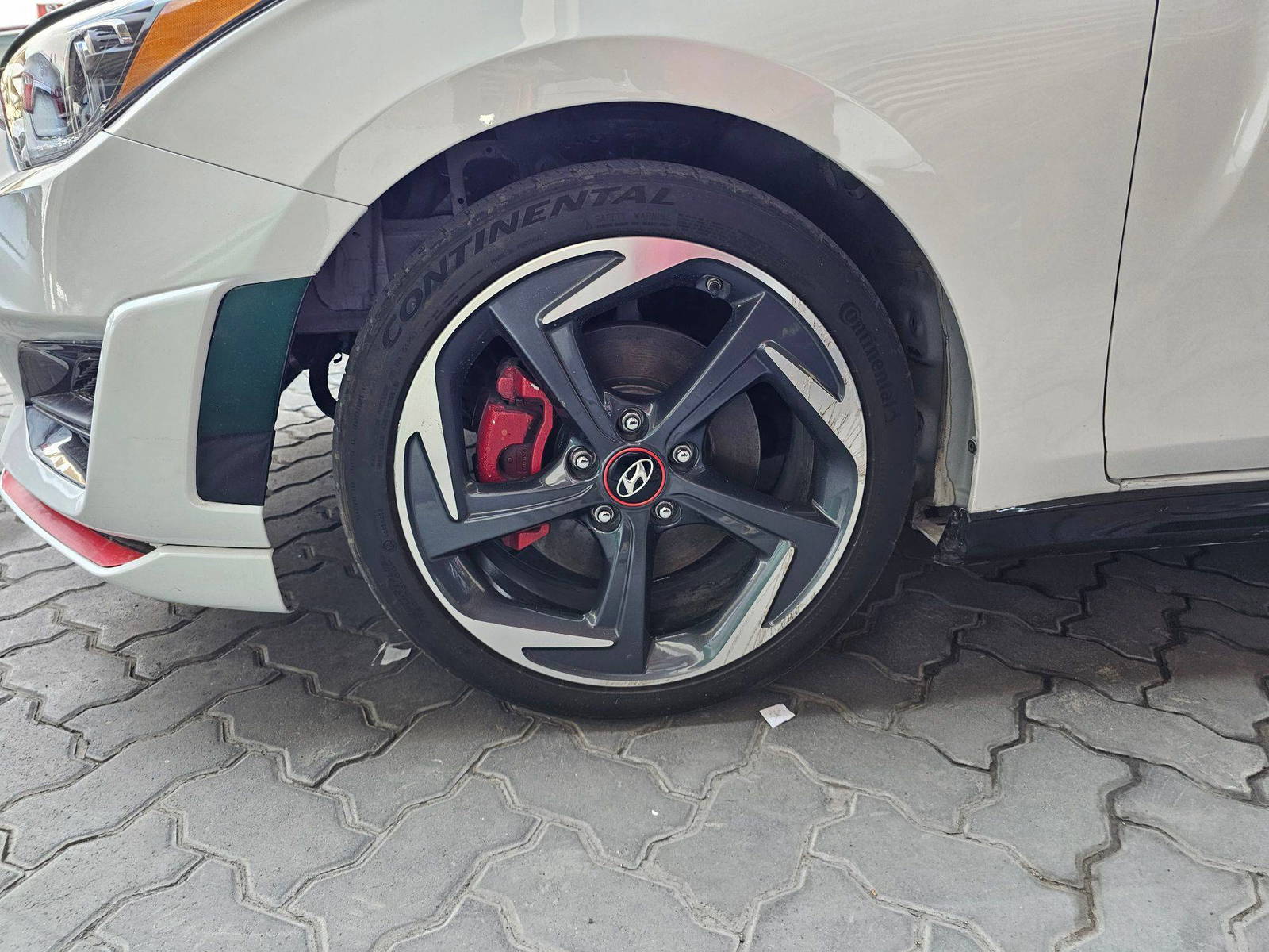 2020 HYUNDAI VELOSTER — 54614 Miles — Lot 0LU028544 — Souq - Marhaba Auctions Used Cars - Image 11