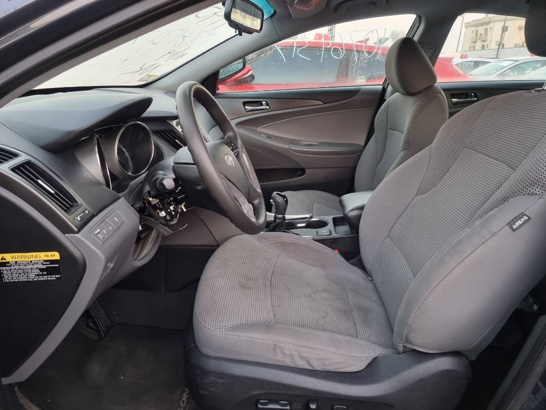 2014 HYUNDAI SONATA — 169791 Miles — Lot 215487 — Ind. 12 - Marhaba Auctions Used Cars - Image 8