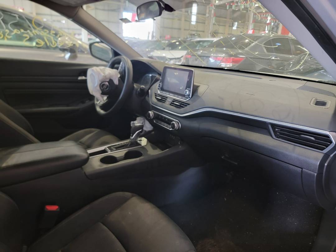 2020 NISSAN ALTIMA — 78907 Miles — Lot V3LC158213 — Main - Marhaba Auctions Used Cars - Image 9