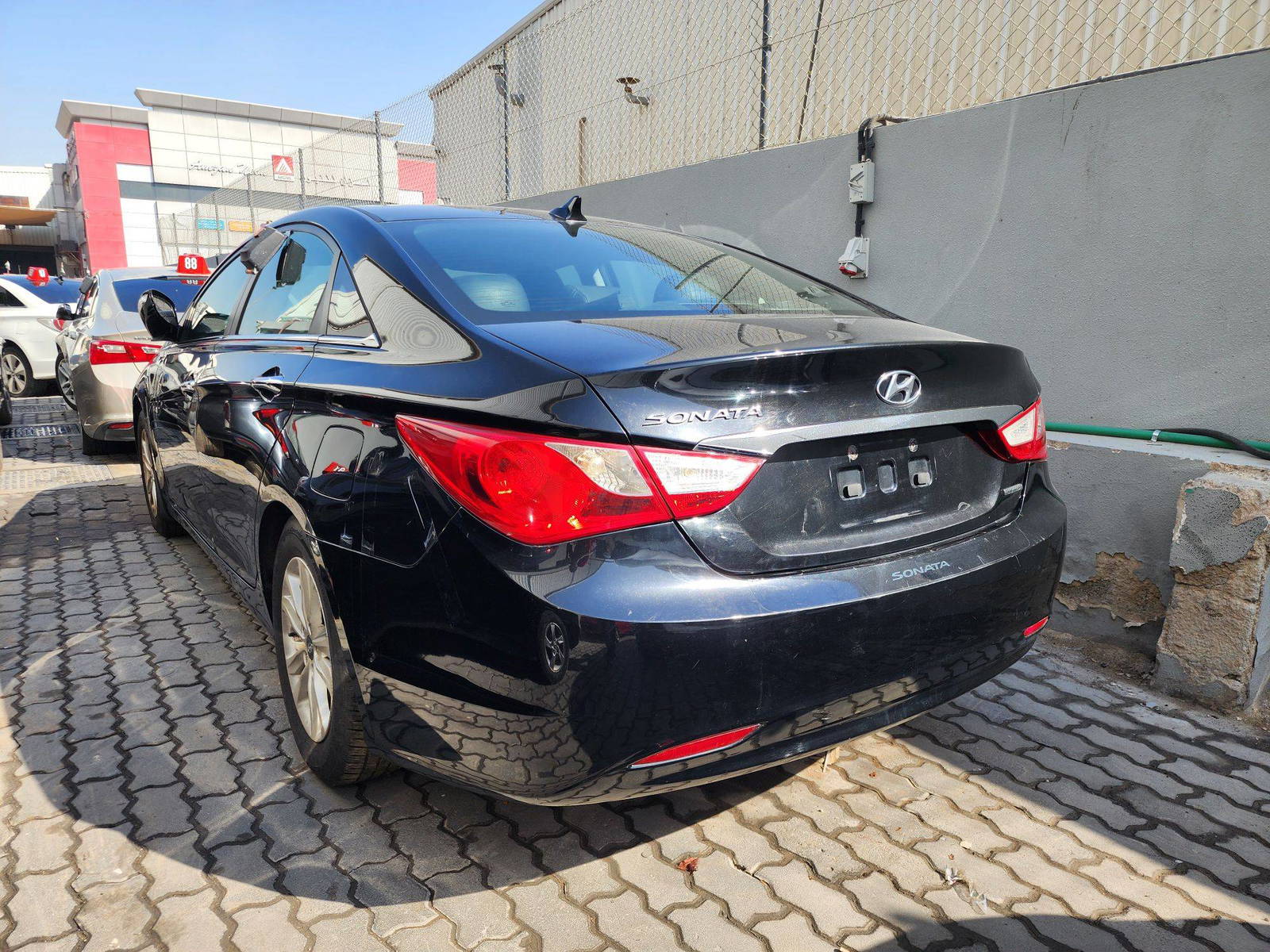 2011 HYUNDAI SONATA — 152092 Miles — Lot 41097165 — Al Quoz - Marhaba Auctions Used Cars - Image 3