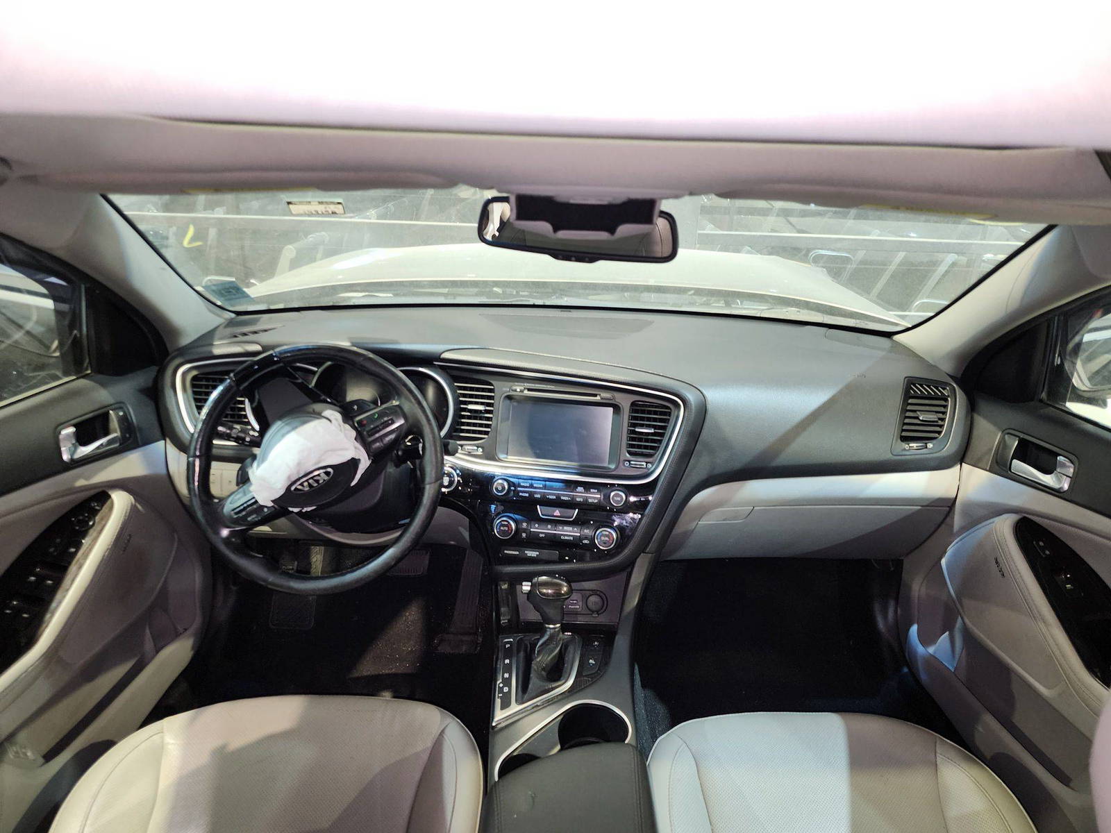 2015 KIA OPTIMA — 149199 Miles — Lot 385956 — Al Quoz - Marhaba Auctions Used Cars - Image 6