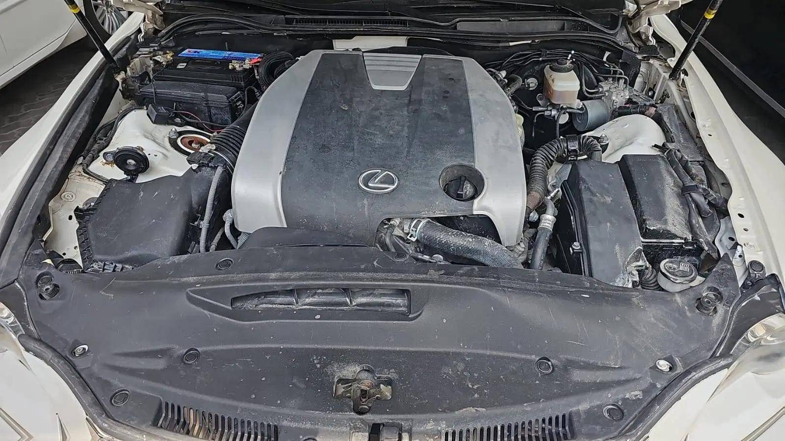 2014 LEXUS IS 250 — 100982 KM — Lot 013013 — Souq - Marhaba Auctions Used Cars - Image 12