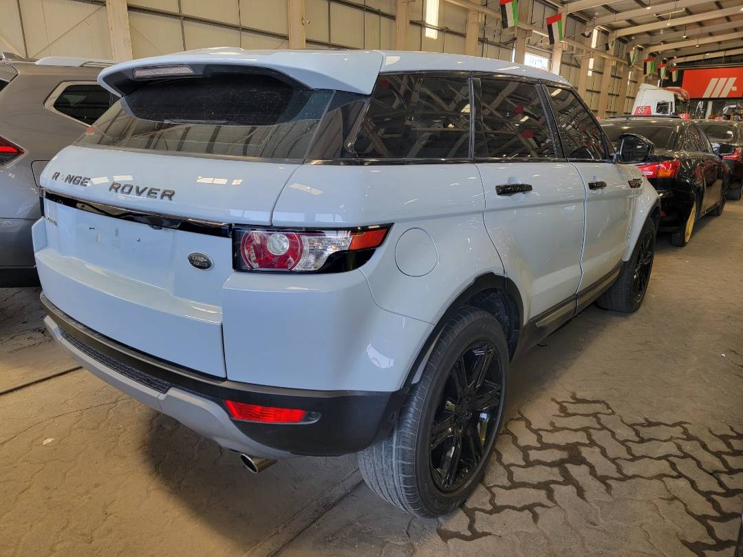 2015 LAND ROVER RANGE ROVER EVOQUE — 176960 KM — Lot FH036075 — Main - Marhaba Auctions Used Cars - Image 5