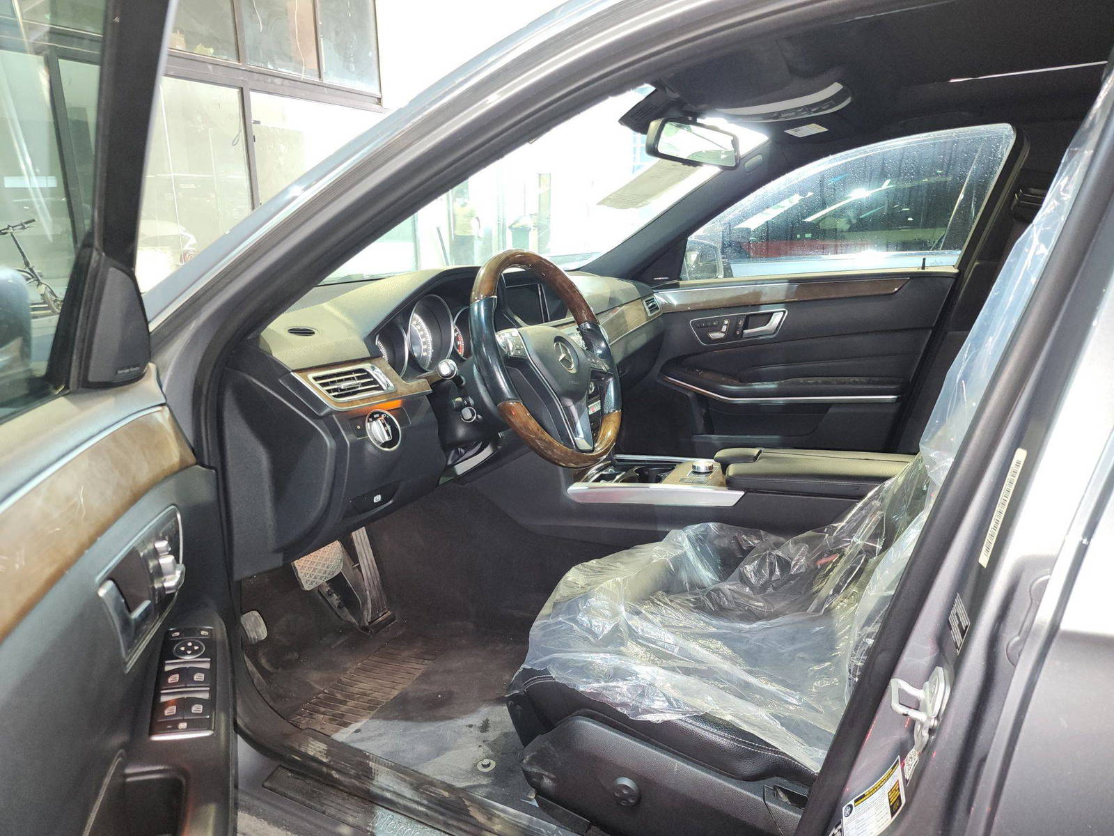 MERCEDES BENZ E 350 2014 - Marhaba Auction Used Cars - Image 11