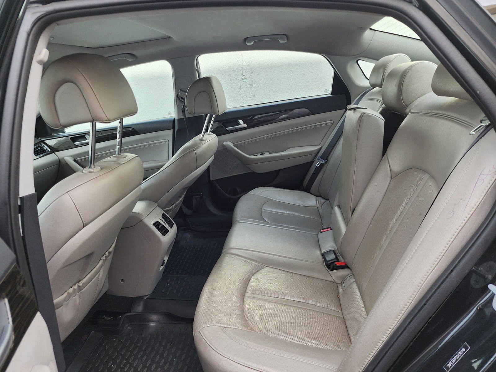 2016 HYUNDAI SONATA — 189698 Miles — Lot 82121924 — Al Quoz - Marhaba Auctions Used Cars - Image 7
