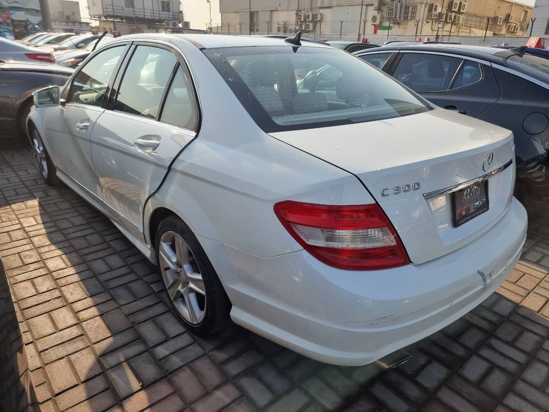 MERCEDES BENZ C300 2011 - Marhaba Auction Used Cars - Image 3