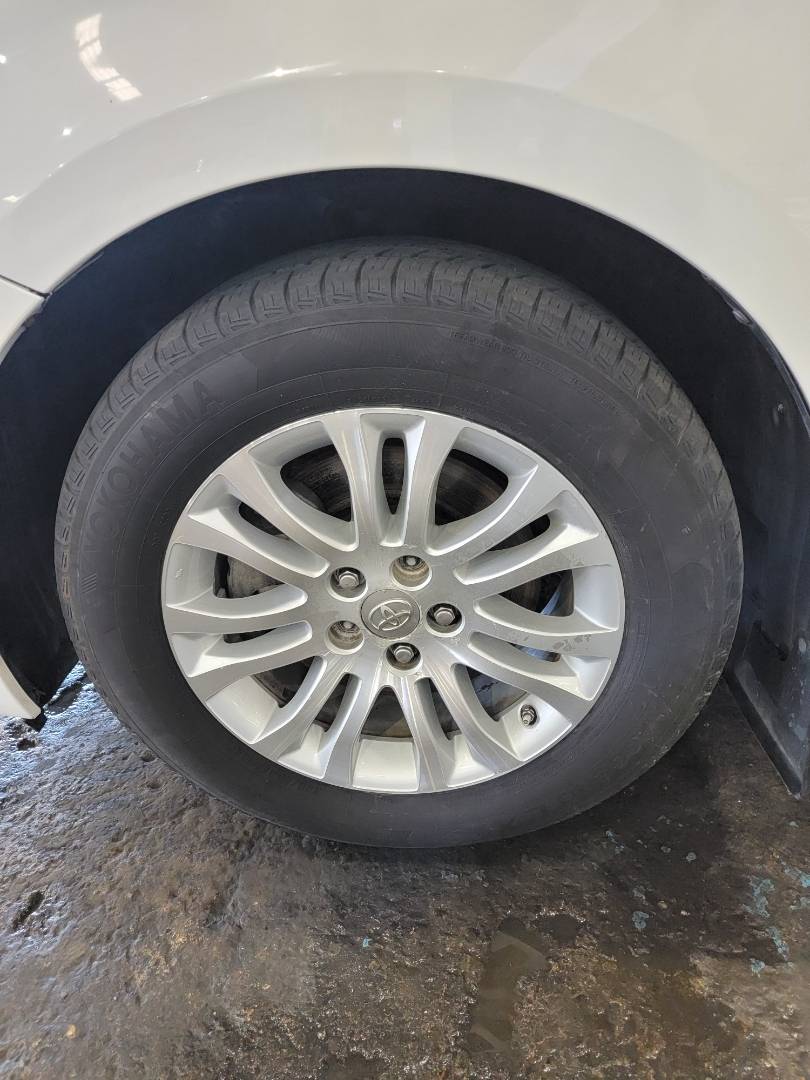2013 TOYOTA SIENNA — 145767 Miles — Lot 399371 — Main - Marhaba Auctions Used Cars - Image 11