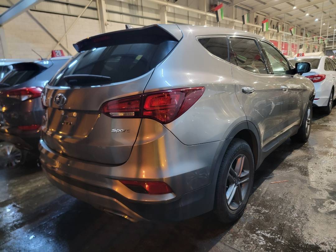 2017 HYUNDAI SANTA FE — 117869 Miles — Lot 72852813 - Marhaba Auctions Used Cars - Image 4