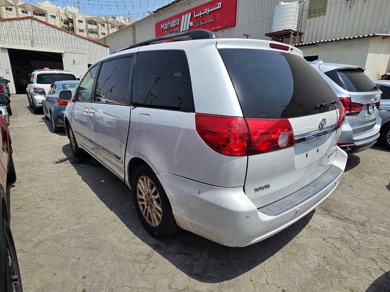 2008 TOYOTA SIENNA — 302029 Miles — Lot 137990 — Main - Marhaba Auctions Used Cars - Image 5