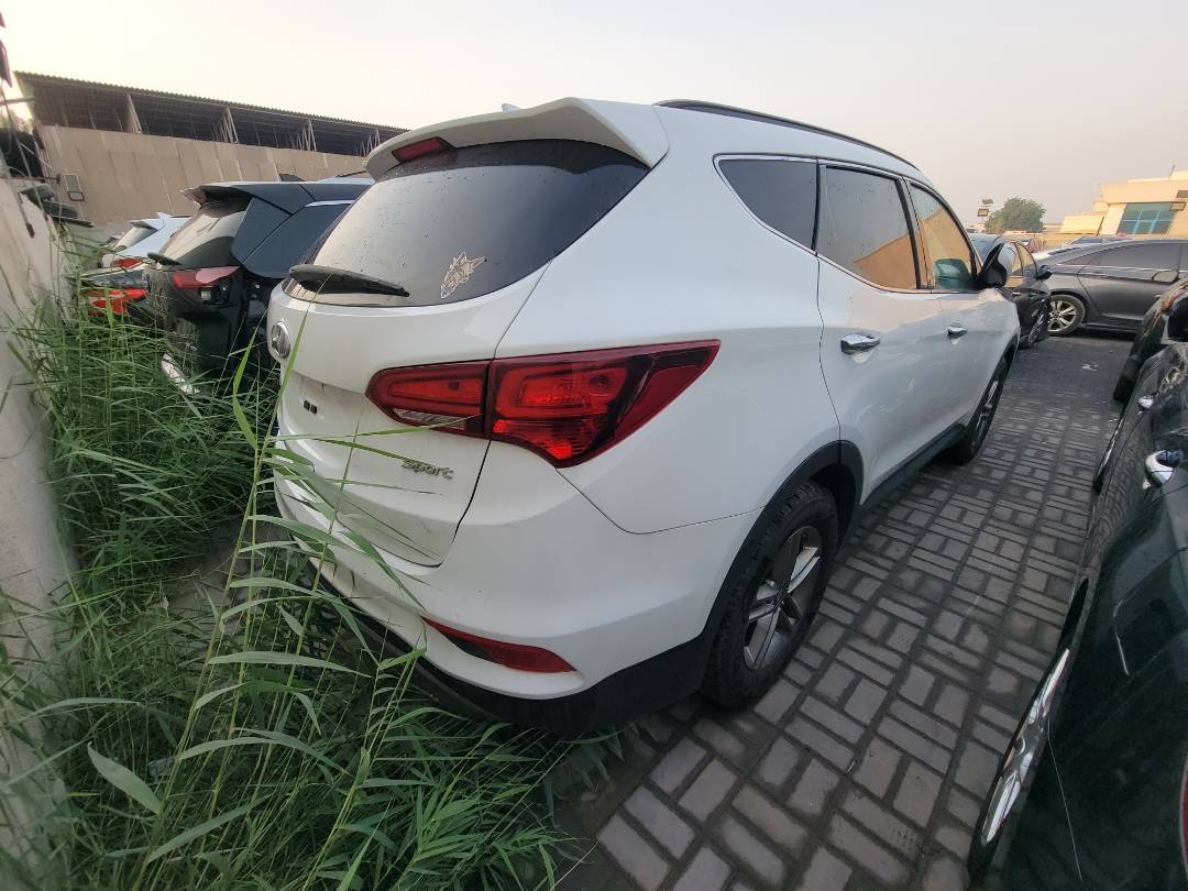 HYUNDAI SANTA FE 2017 - Marhaba Auction Used Cars - Image 5