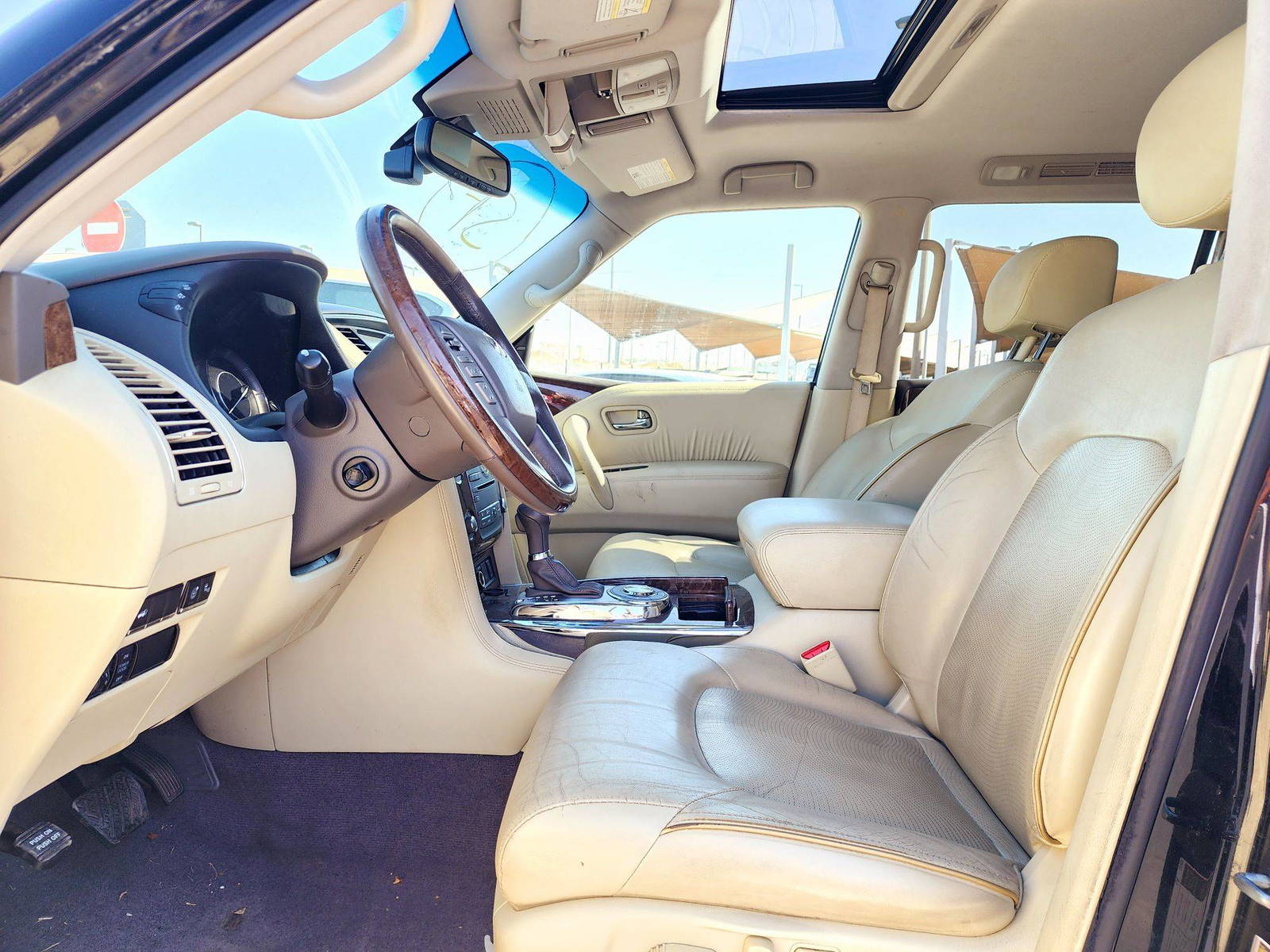 2017 INFINITI QX80 — 104704 Miles — Lot H9640815 — Main - Marhaba Auctions Used Cars - Image 9