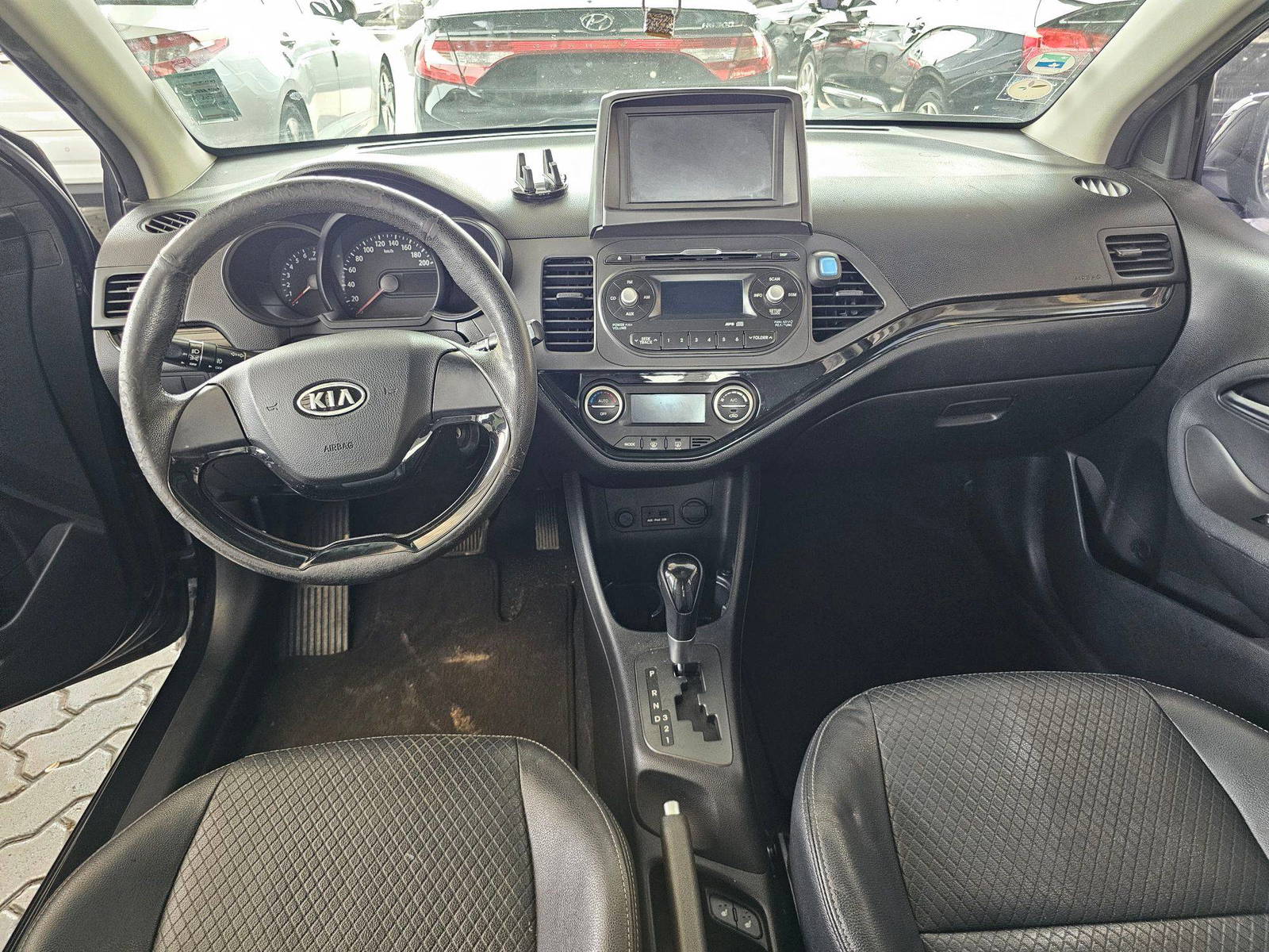 2012 KIA MORNING — 86090 KM — Lot 044281 — Souq - Marhaba Auctions Used Cars - Image 7