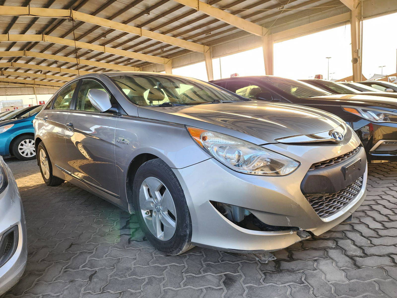 2011 HYUNDAI SONATA — 116935 Miles — Lot 3177 — Souq - Marhaba Auctions Used Cars - Image 4