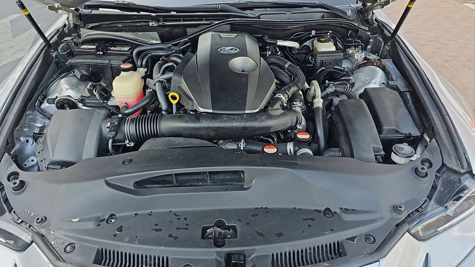 2016 LEXUS IS 200T — 203192 Miles — Lot XG5022302 — Souq - Marhaba Auctions Used Cars - Image 4