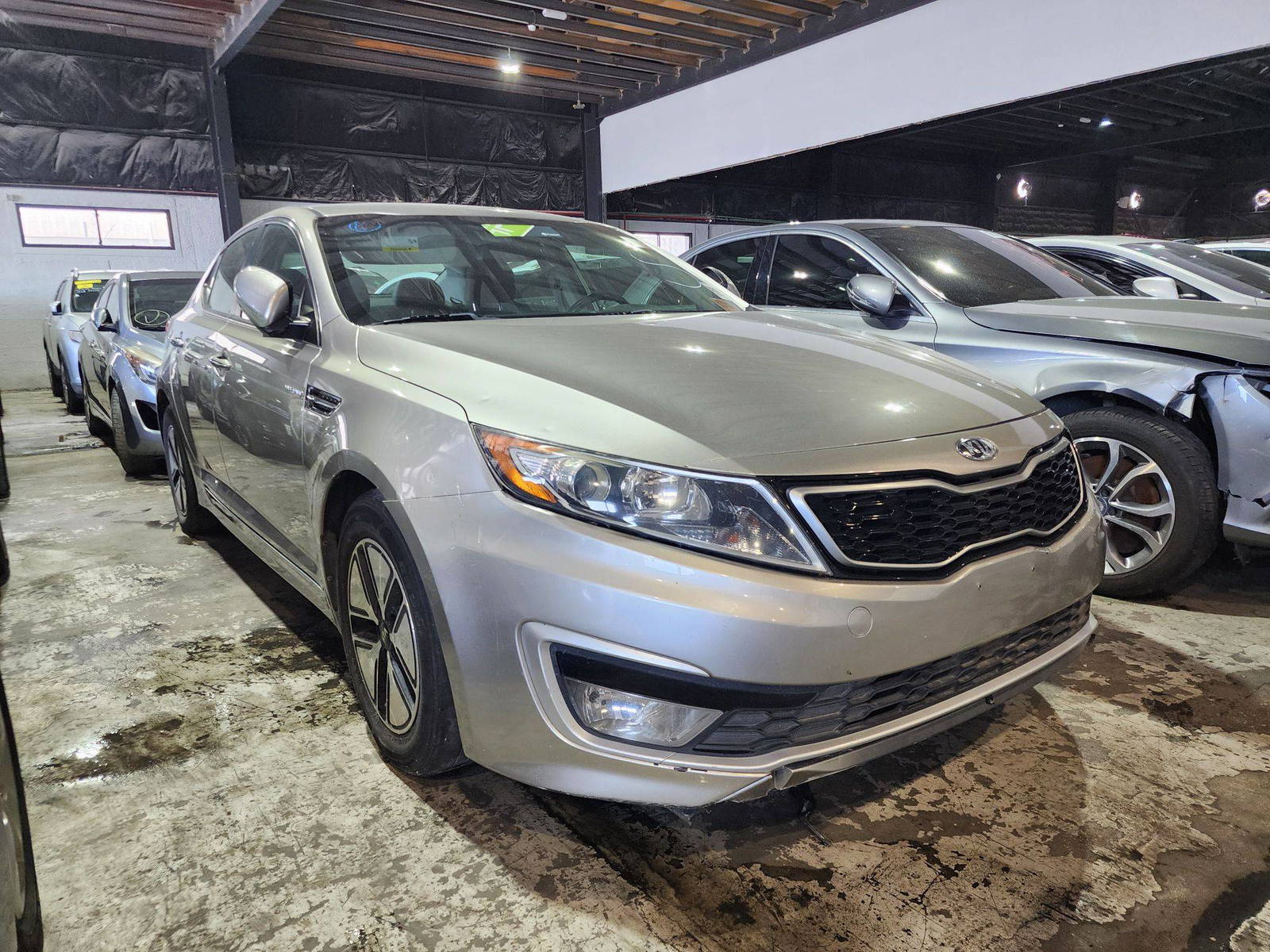 2013 KIA OPTIMA — 154656 KM — Lot 861640 — Al Quoz - Marhaba Auctions Used Cars - Image 4