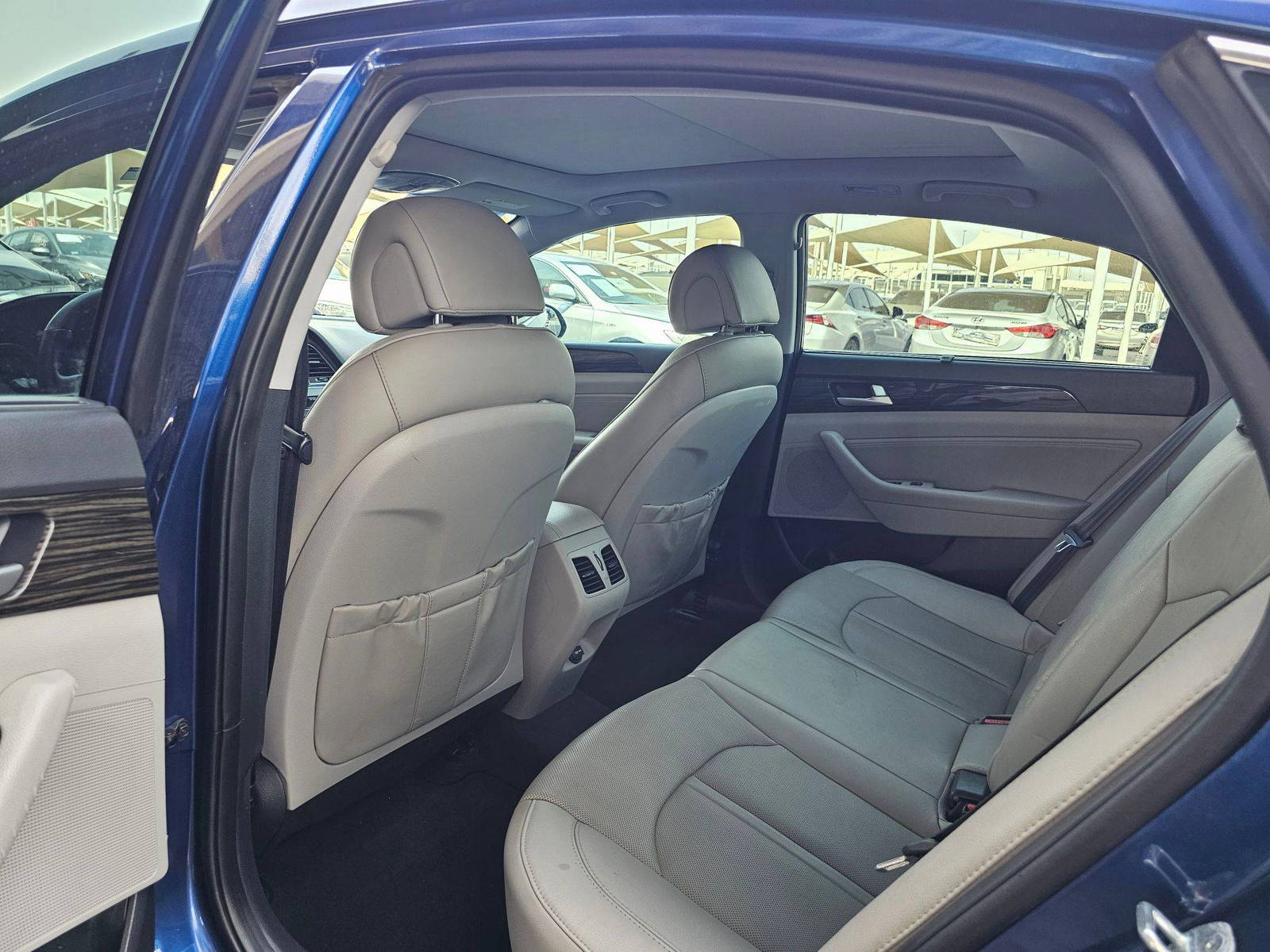 2016 HYUNDAI SONATA — 203224 Miles — Lot H300137 — Souq - Marhaba Auctions Used Cars - Image 6