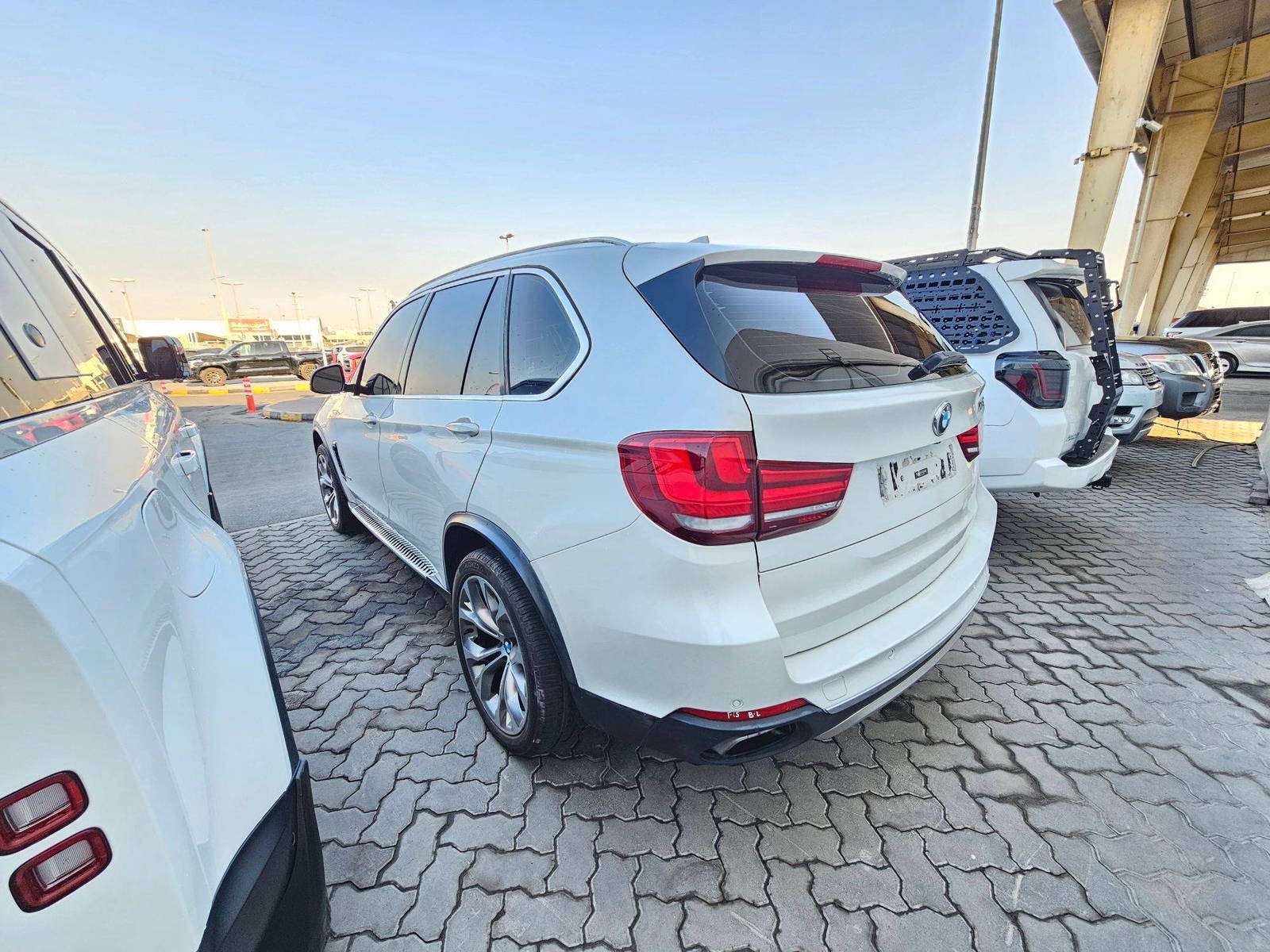 2014 BMW X 5 — 123684 KM — Lot E0C08228 — Souq - Marhaba Auctions Used Cars - Image 6