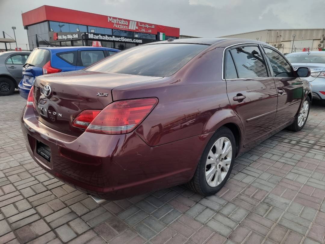 2010 TOYOTA AVALON — 214437 Miles — Lot 125478 — Souq - Marhaba Auctions Used Cars - Image 5