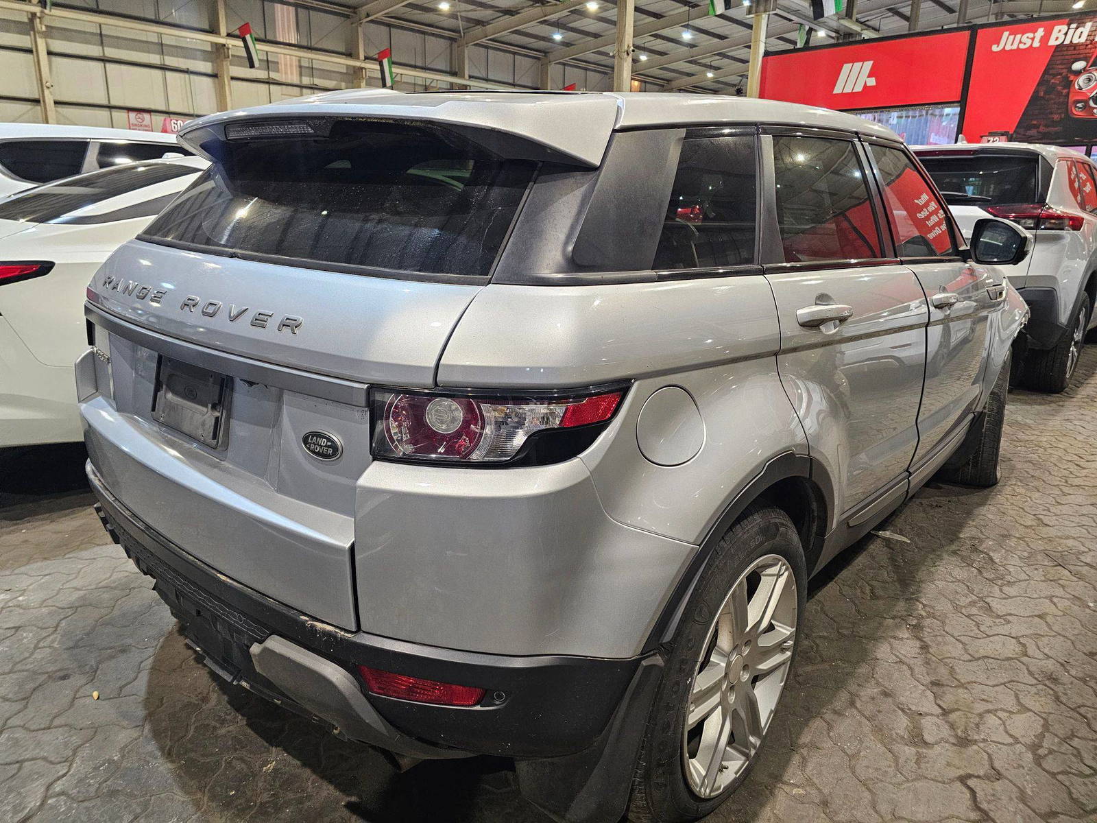 2015 LAND ROVER RANGE ROVER EVOQUE — 90573 Miles — Lot 43536514 — Main - Marhaba Auctions Used Cars - Image 4