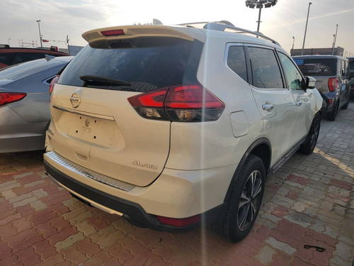 NISSAN ROGUE