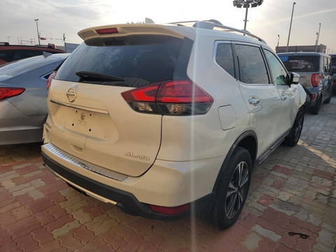 2017 NISSAN ROGUE at Marhaba Auctions