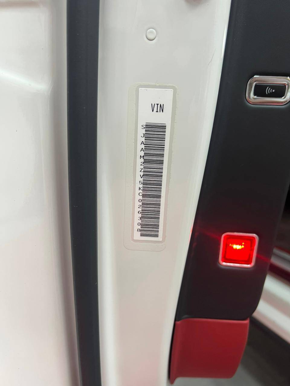 BENTLEY BENTAYGA 2019 - Marhaba Auction Used Cars - Image 15