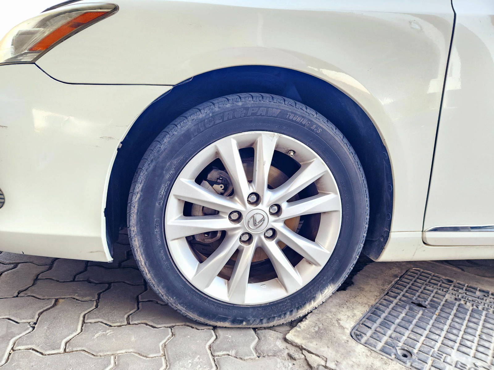 2012 LEXUS ES 350 — 179719 Miles — Lot EG6C2508074 — Souq - Marhaba Auctions Used Cars - Image 11