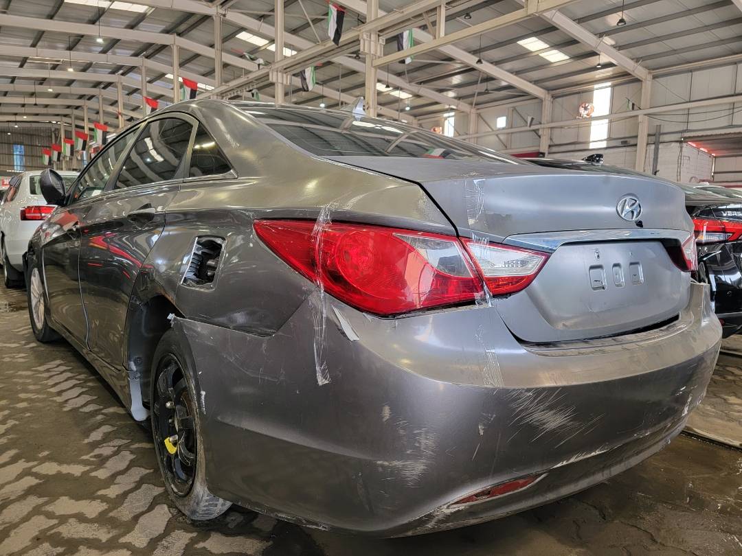 2011 HYUNDAI SONATA — 231667 Miles — Lot 208318 — Main - Marhaba Auctions Used Cars - Image 4