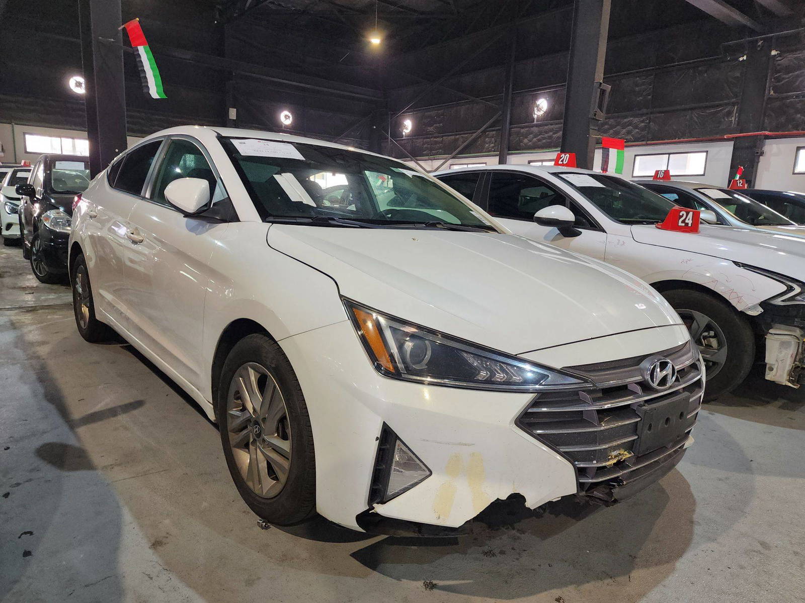 2019 HYUNDAI ELANTRA — 111782 Miles — Lot 39994728 — Main - Marhaba Auctions Used Cars - Image 4