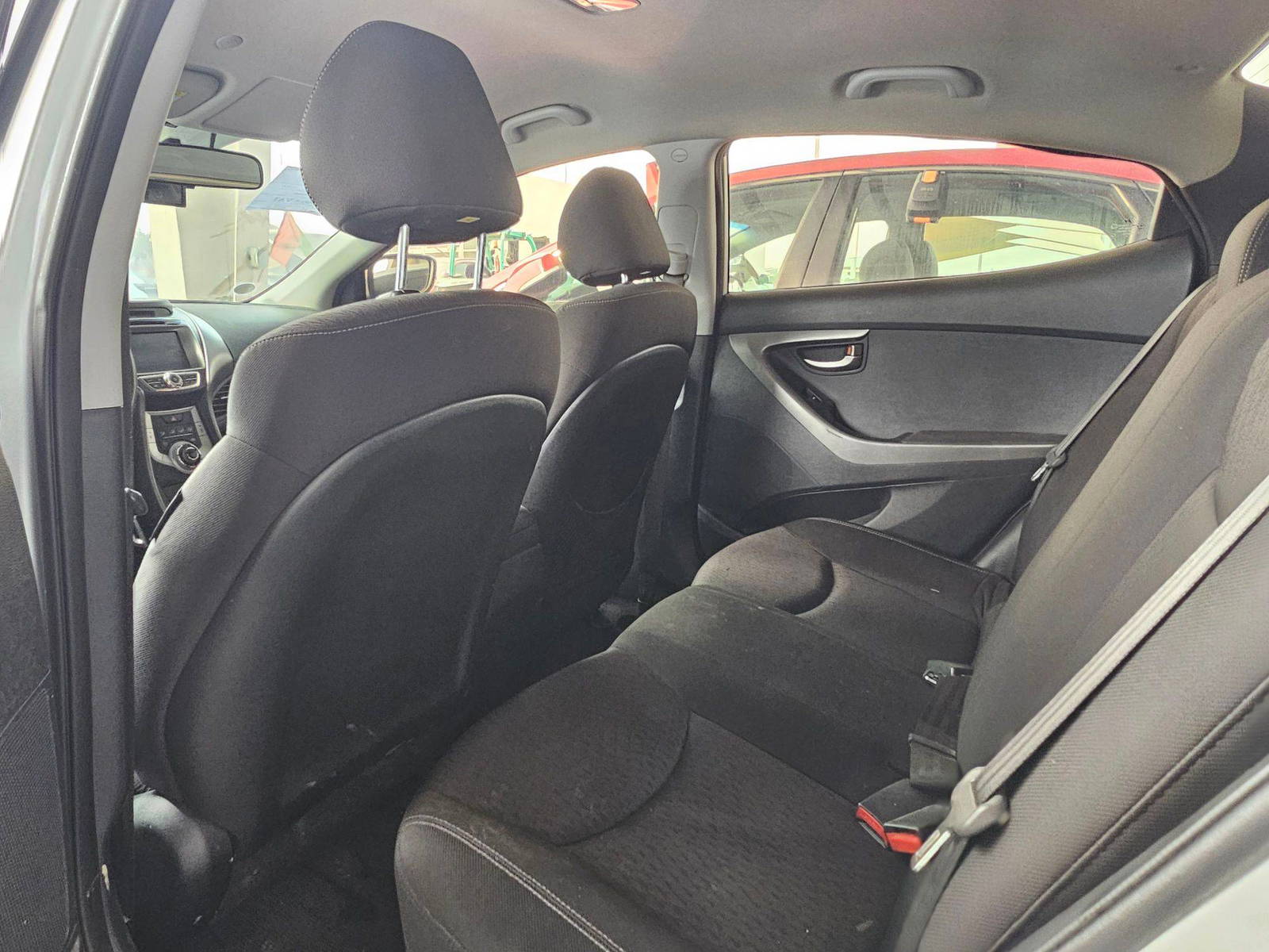 2012 HYUNDAI AVANTE — 81392 KM — Lot 459943 — Souq - Marhaba Auctions Used Cars - Image 6