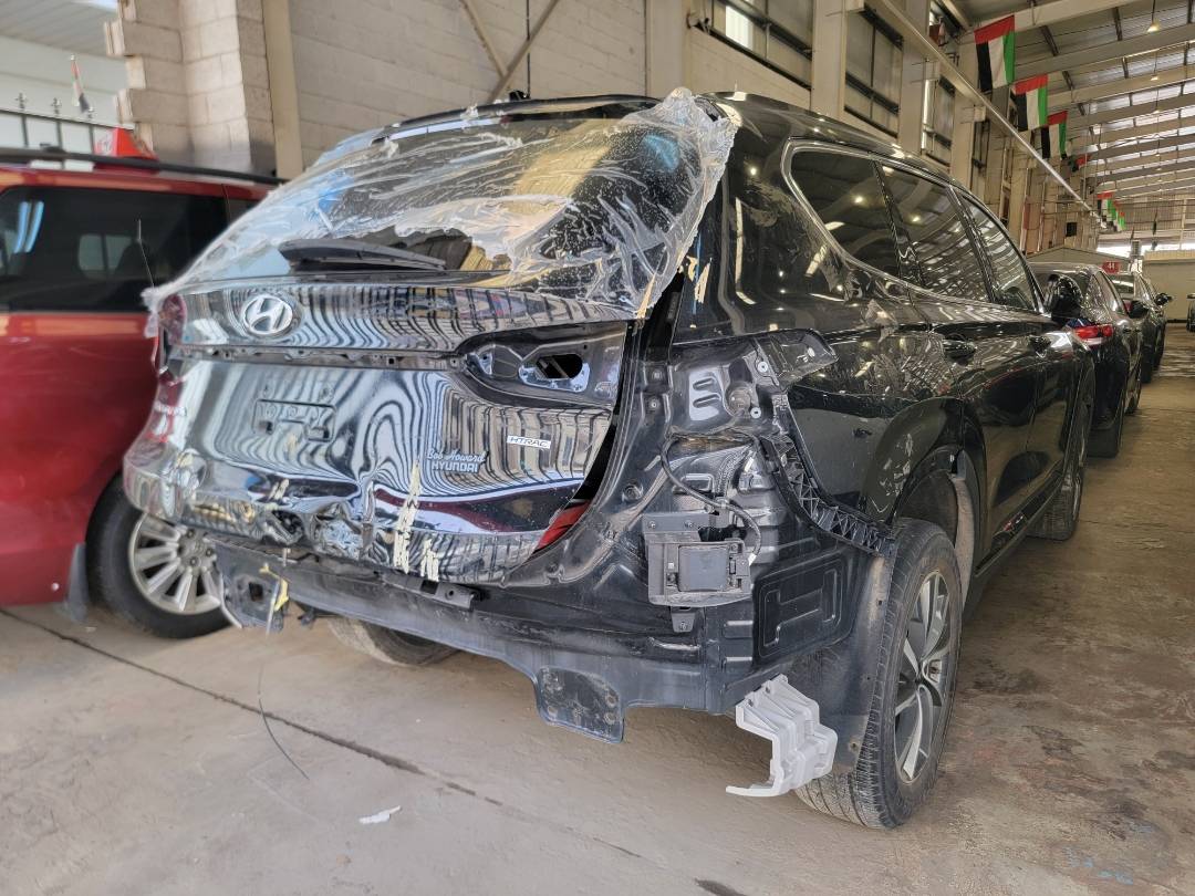 2019 HYUNDAI SANTA FE — 144516 Miles — Lot H029678 — Main - Marhaba Auctions Used Cars - Image 4