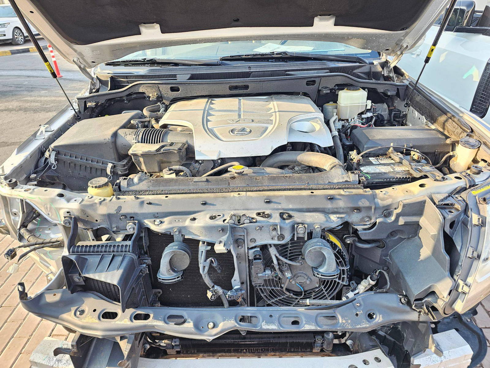 LEXUS LX 570 2015 - Marhaba Auction Used Cars - Image 5