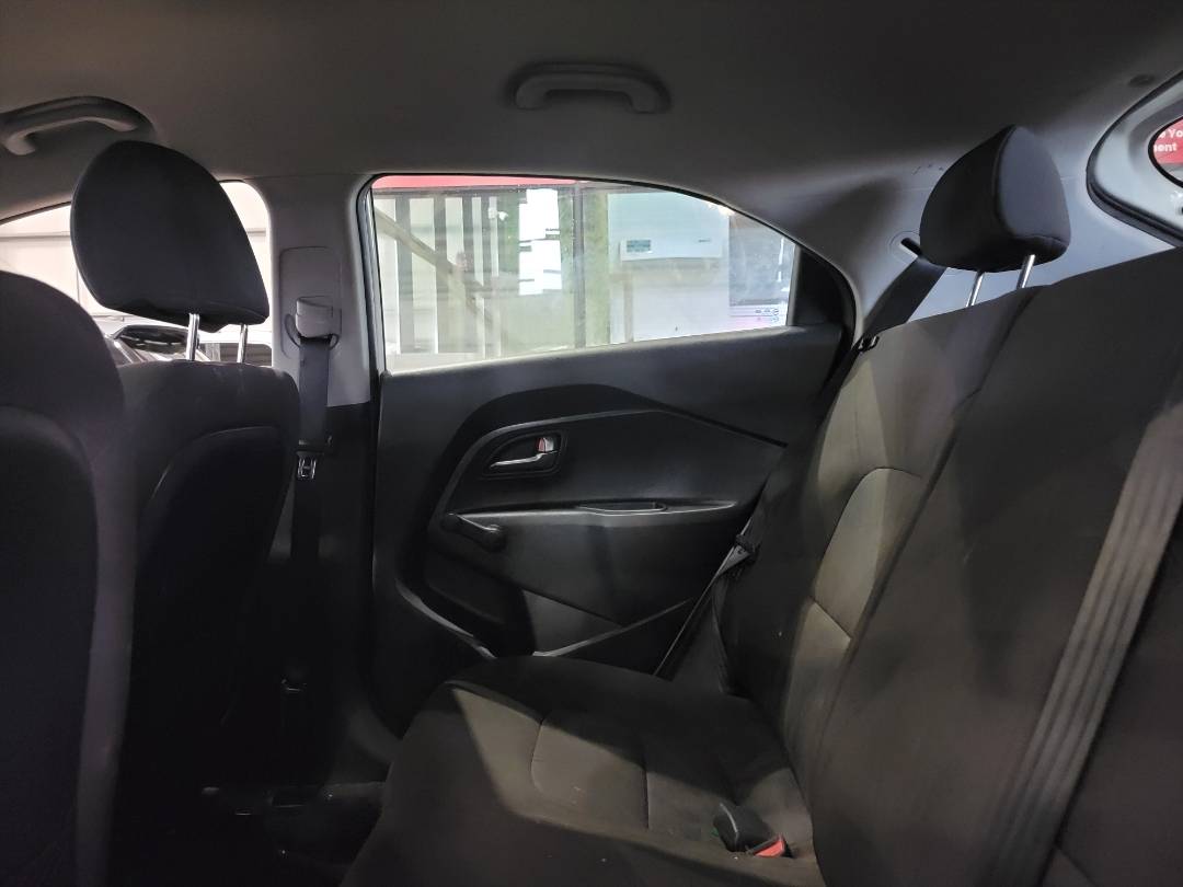 2013 KIA RIO — 137870 Miles — Lot 35D6231133 — Souq - Marhaba Auctions Used Cars - Image 8