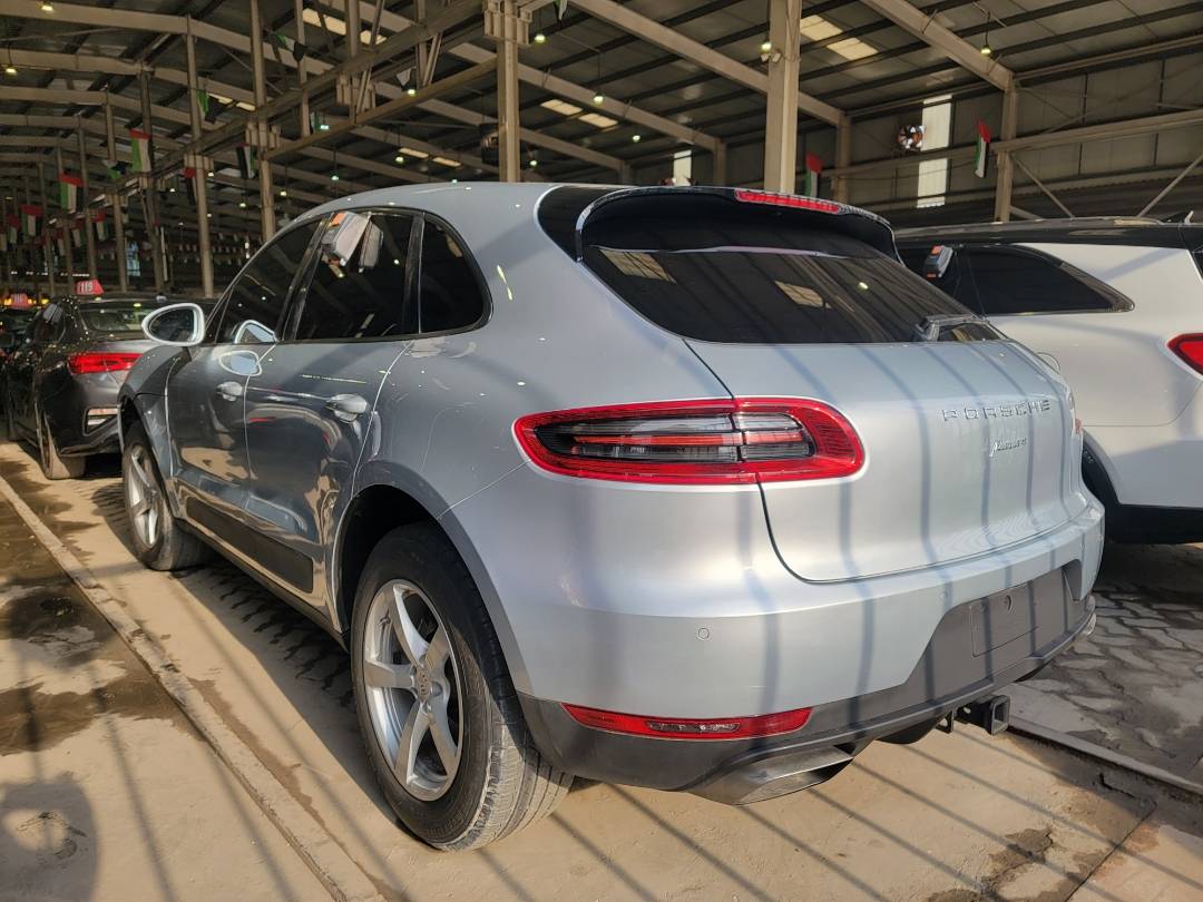 2018 PORSCHE MACAN — 80511 Miles — Lot LB10932 — Main - Marhaba Auctions Used Cars - Image 3