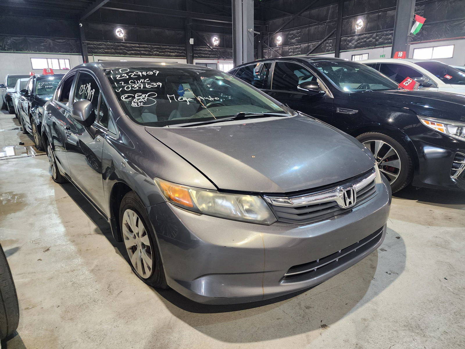 2012 HONDA CIVIC — 245128 KM — Lot 12329409 — Al Quoz - Marhaba Auctions Used Cars - Image 6