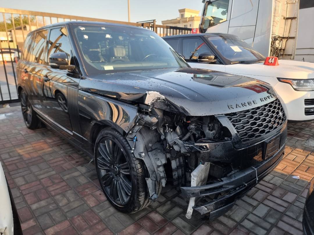 2019 LAND ROVER RANGE ROVER — 34512 Miles — Lot 56296474 — Main - Marhaba Auctions Used Cars - Image 4