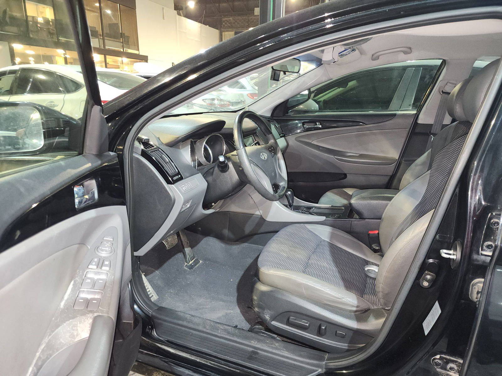 HYUNDAI SONATA 2010 - Marhaba Auction Used Cars - Image 9