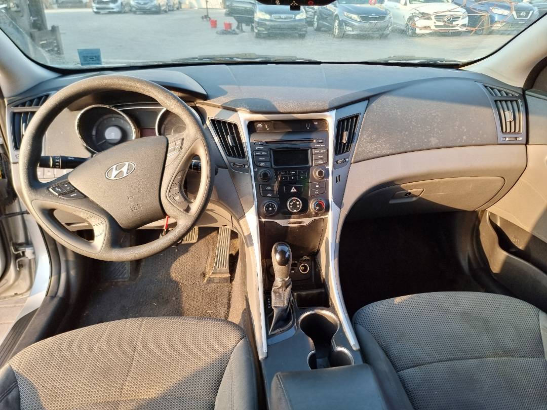2014 HYUNDAI SONATA — 181421 Miles — Lot 125487 — Ind. 12 - Marhaba Auctions Used Cars - Image 8