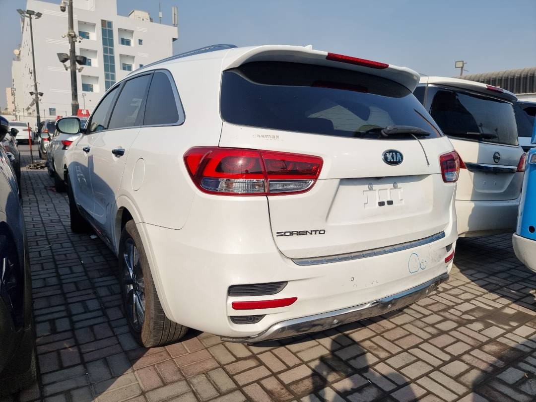 2018 KIA SORENTO — 70153 Miles — Lot 388400 — Ind. 12 - Marhaba Auctions Used Cars - Image 3