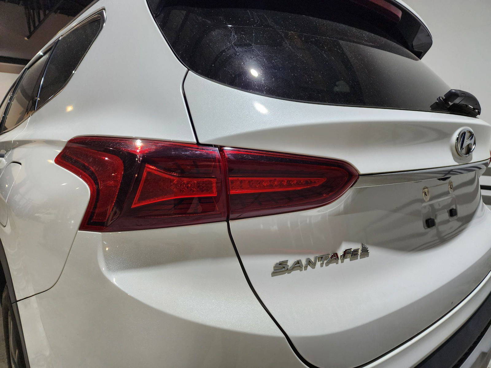 2019 HYUNDAI SANTA FE — 129475 Miles — Lot 39395 — Al Quoz - Marhaba Auctions Used Cars - Image 14