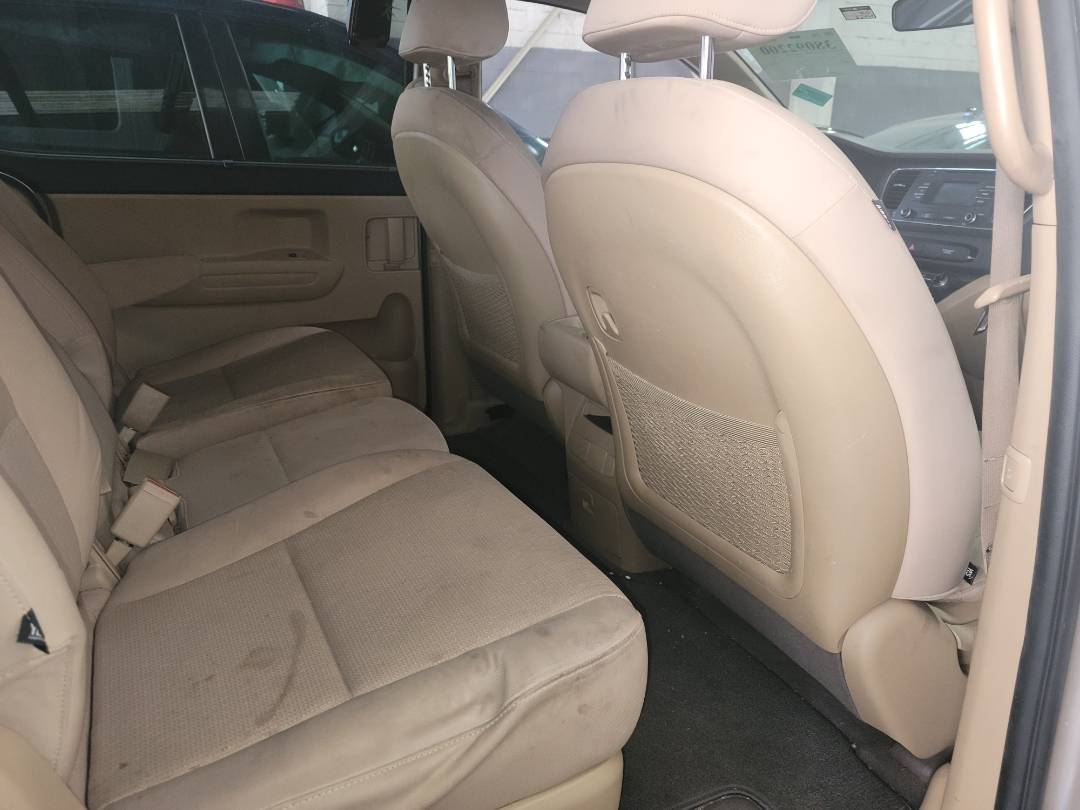 2016 KIA SEDONA — 162049 Miles — Lot 38092200 - Marhaba Auctions Used Cars - Image 5