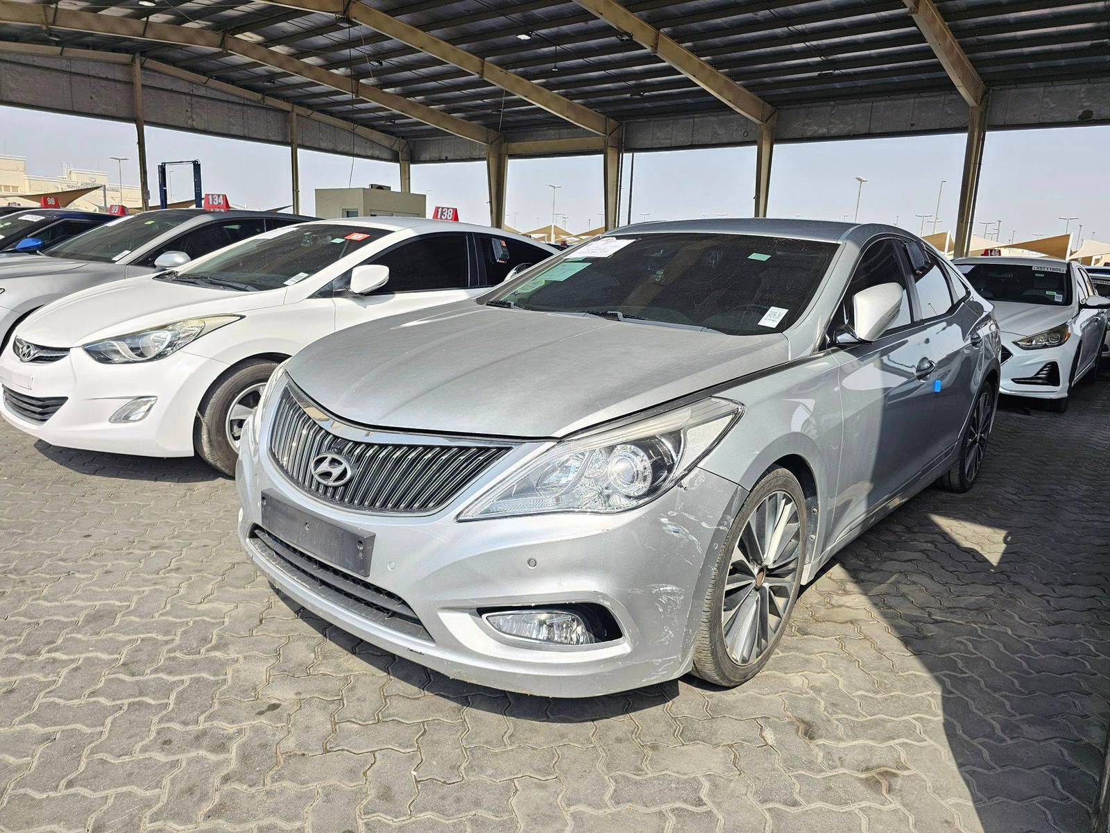 2014 HYUNDAI GRANDEUR — 182516 KM — Lot 89822 — Souq - Marhaba Auctions Used Cars - Image 5