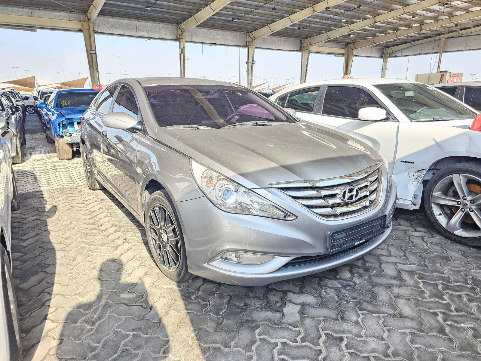 2010 HYUNDAI SONATA — 191589 KM — Lot BAAA033876 — Souq - Marhaba Auctions Used Cars - Image 3