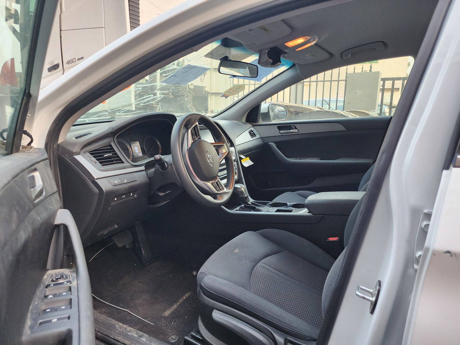 2018 HYUNDAI SONATA — 77573 Miles — Lot 684373 — Main - Marhaba Auctions Used Cars - Image 9