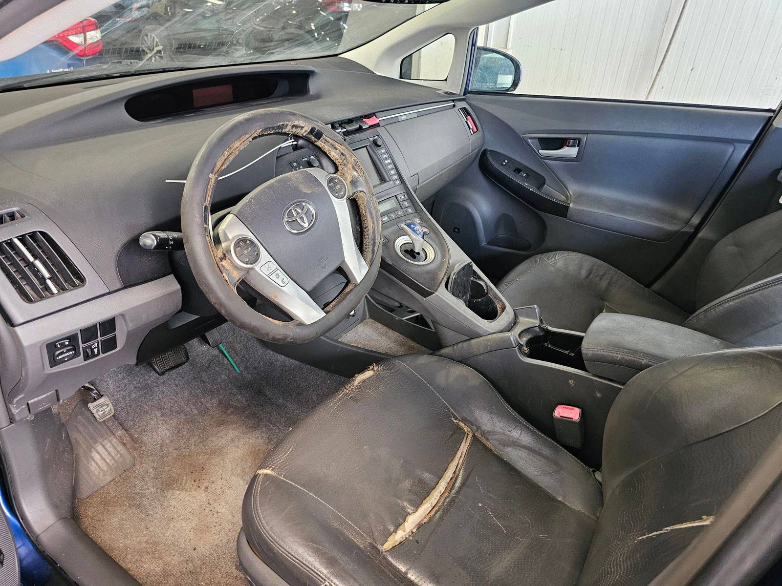 2010 TOYOTA PRIUS — 225057 Miles — Lot XA0174877 — Main - Marhaba Auctions Used Cars - Image 8