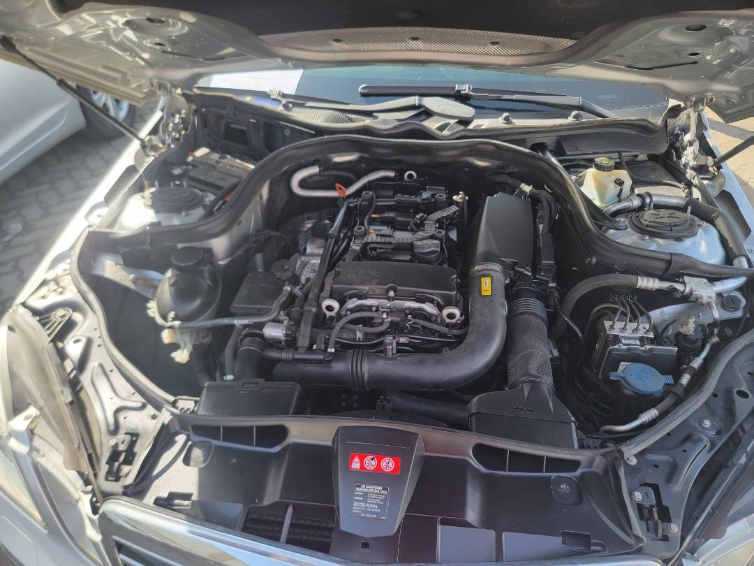 2010 MERCEDES BENZ E 200 — 126864 KM — Lot 242075 — Main - Marhaba Auctions Used Cars - Image 10