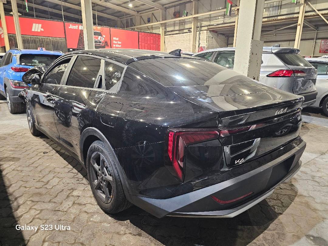 KIA K4