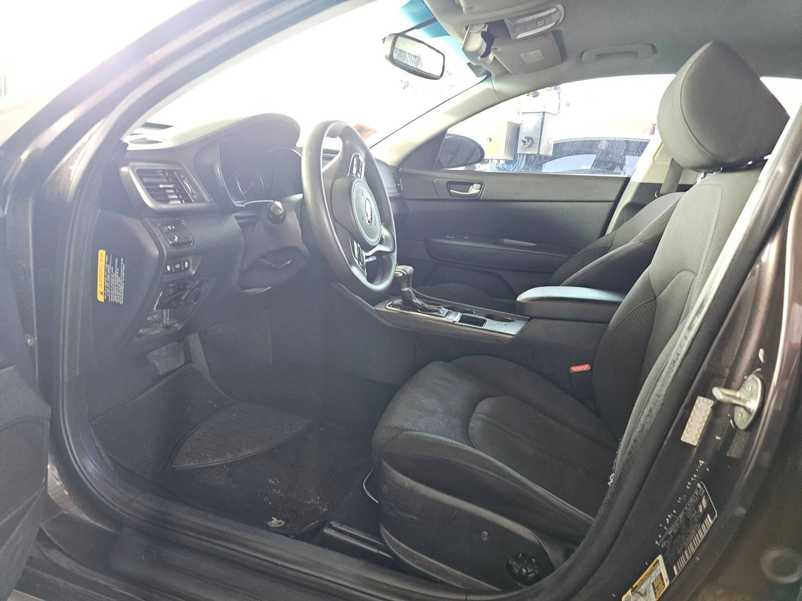 2018 KIA OPTIMA — 149313 Miles — Lot 350557 — Souq - Marhaba Auctions Used Cars - Image 8