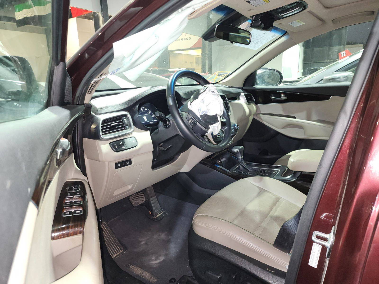2019 KIA SORENTO — 92218 Miles — Lot 80712194 — Al Quoz - Marhaba Auctions Used Cars - Image 10